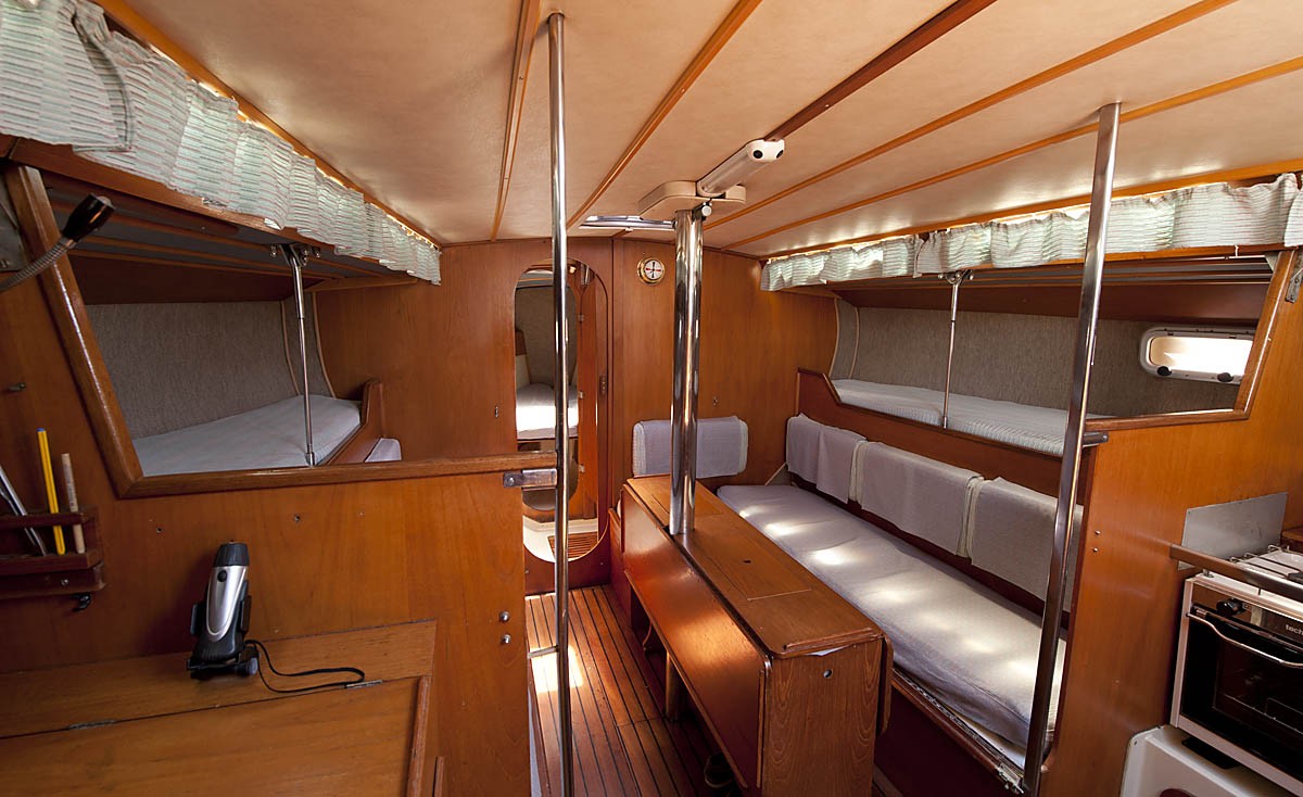 Interior living 3  beds