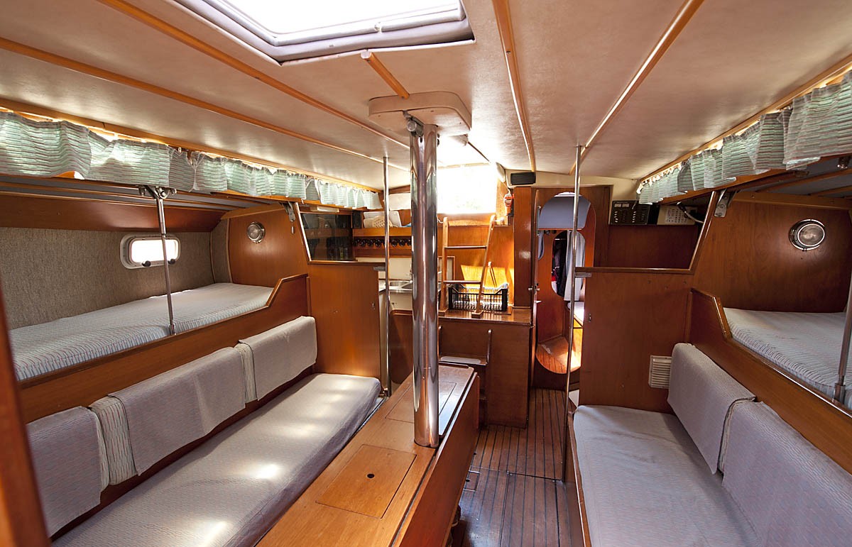 Interior living 3  beds